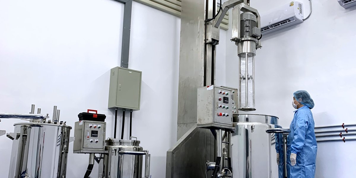 ห้องผลิตเครื่องสำอาง OEM โรงงาน Reddot Derma Molecular ปทุมธานี