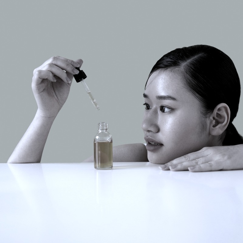 รับผลิตเซรั่ม Vitamin C Brightening Serum วิตามินซีกระจ่างใส OEM สกินแคร์